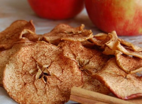 تصویر 4 از سیب خشک چیپسی میان‌ وعده سالم و آماده مصرف